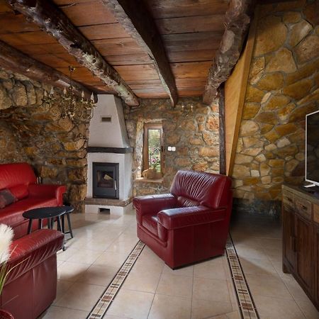 Stone Lady Holiday Home With Pool&Hot Tub,Sauna,Bbq,Garden Rasopasno Bagian luar foto